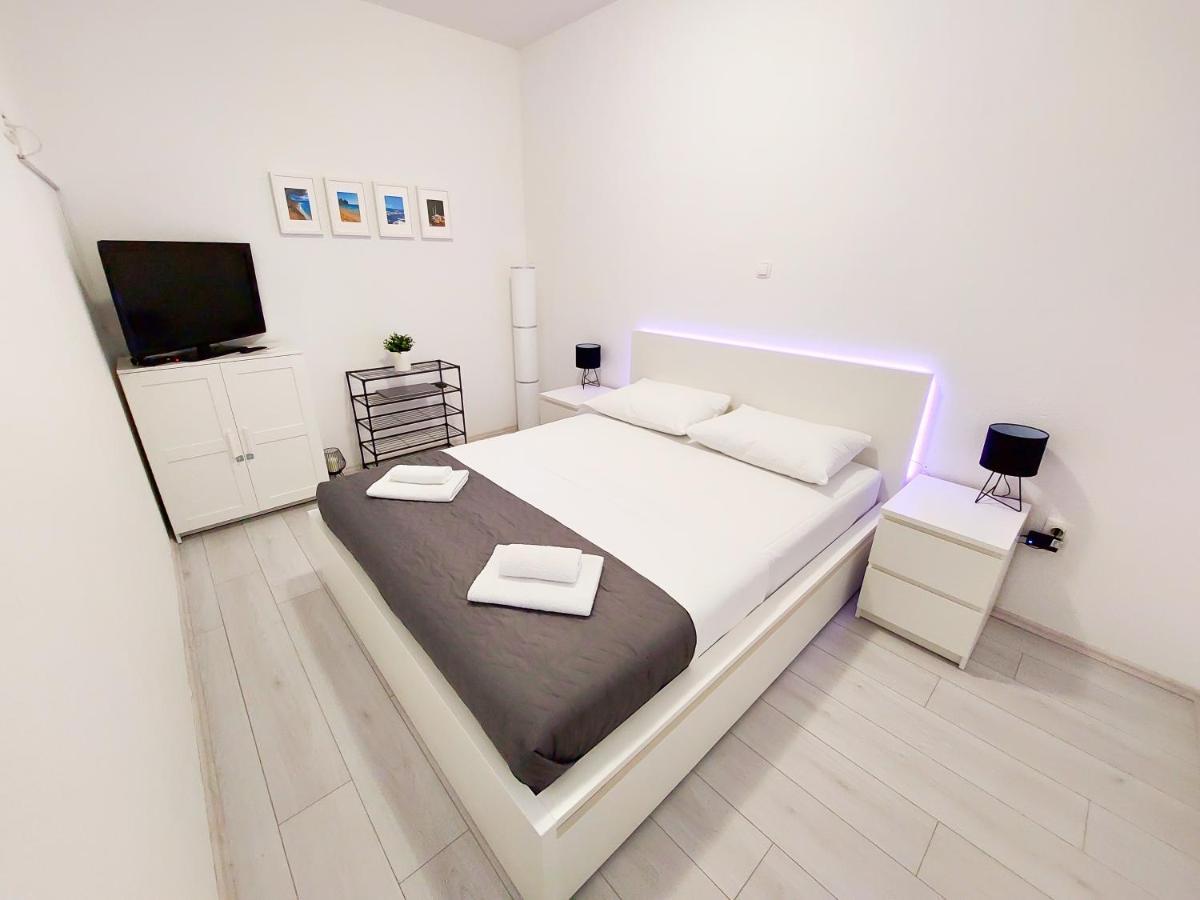 Apartment Bol - Sea, Sand And Happiness Exterior photo